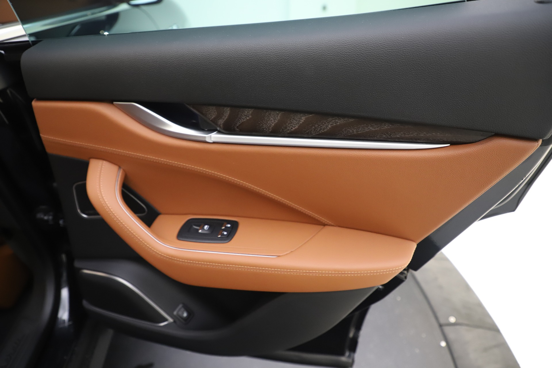 New-2019-Maserati-Levante-Q4