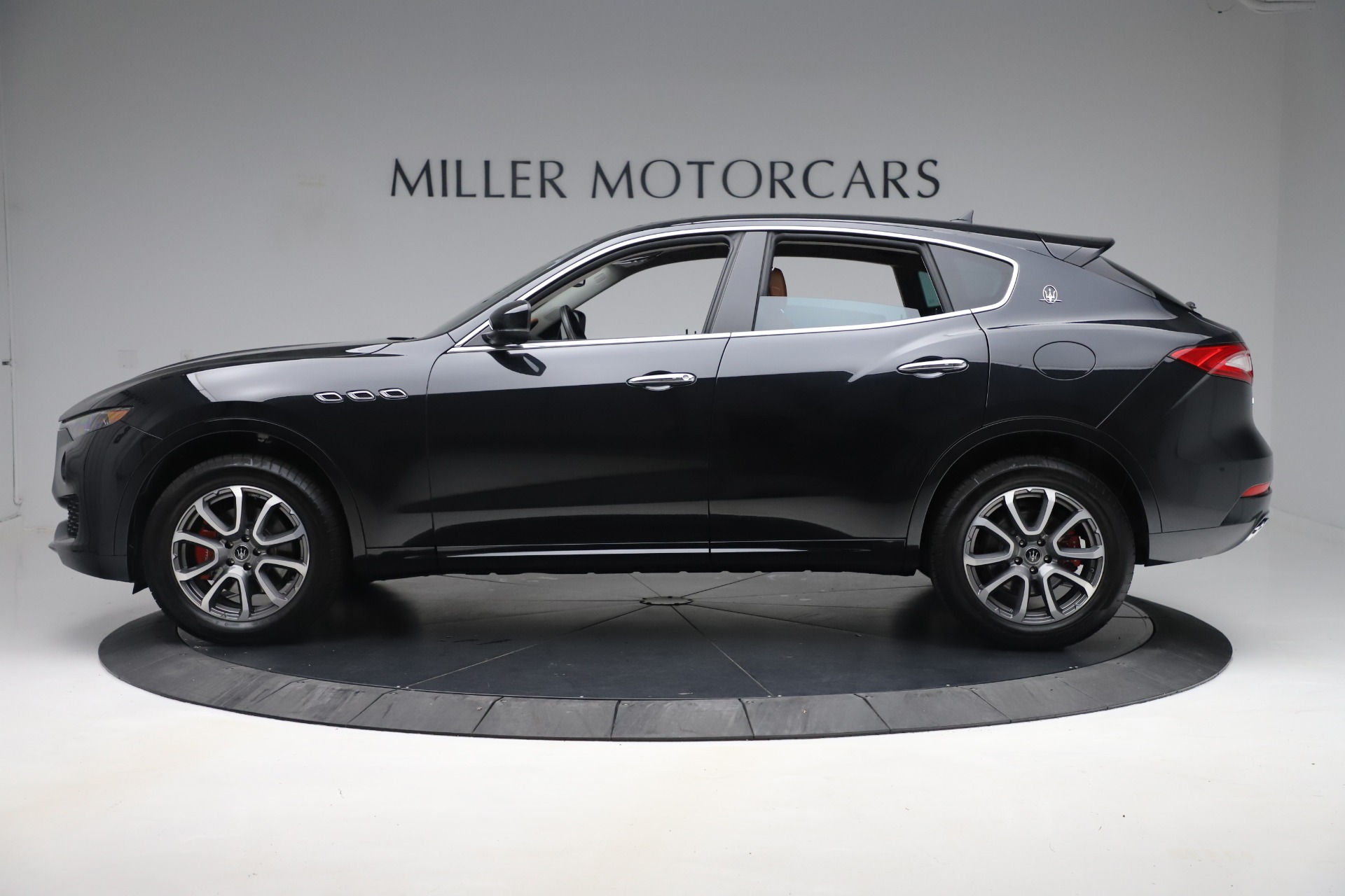 New-2019-Maserati-Levante-Q4