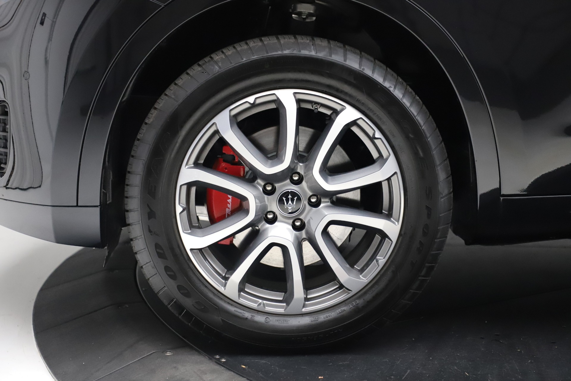 New-2019-Maserati-Levante-Q4