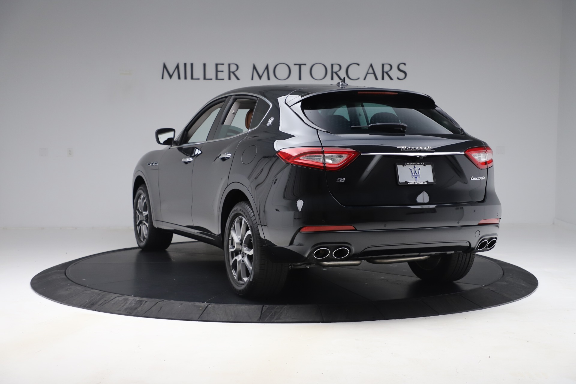 New-2019-Maserati-Levante-Q4