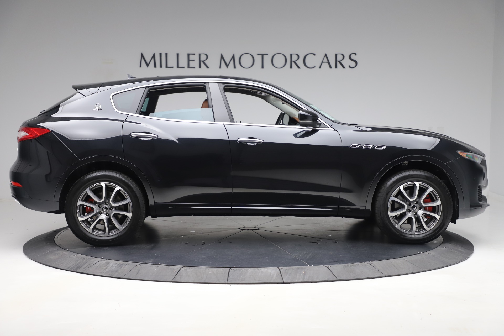 New-2019-Maserati-Levante-Q4