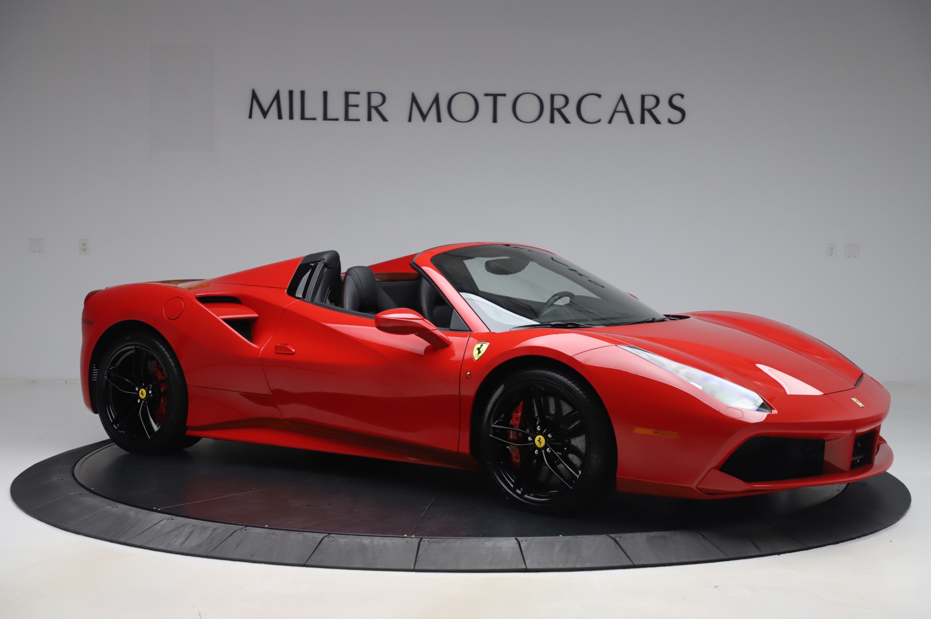Used-2017-Ferrari-488-Spider