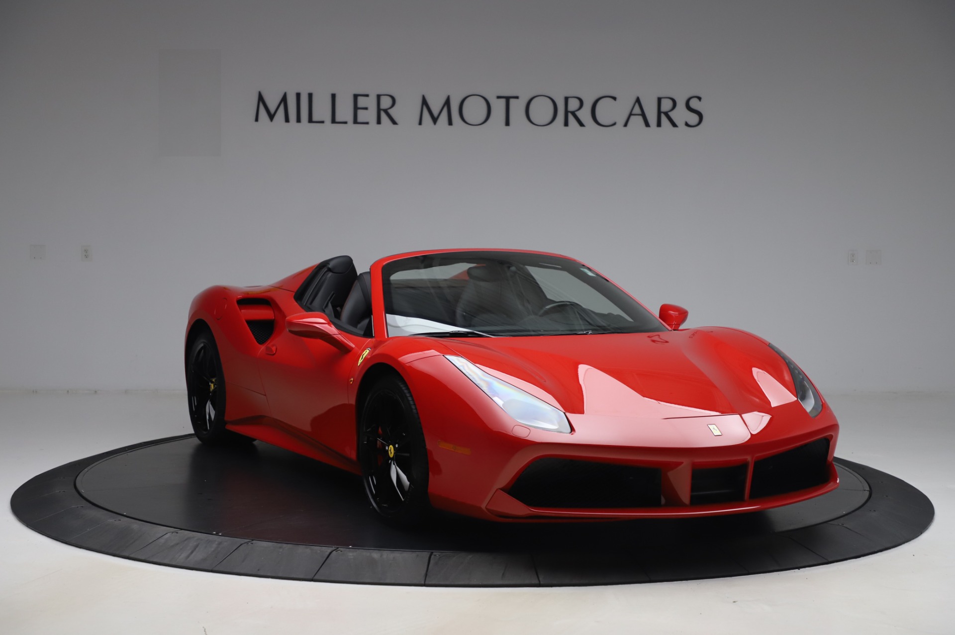 Used-2017-Ferrari-488-Spider