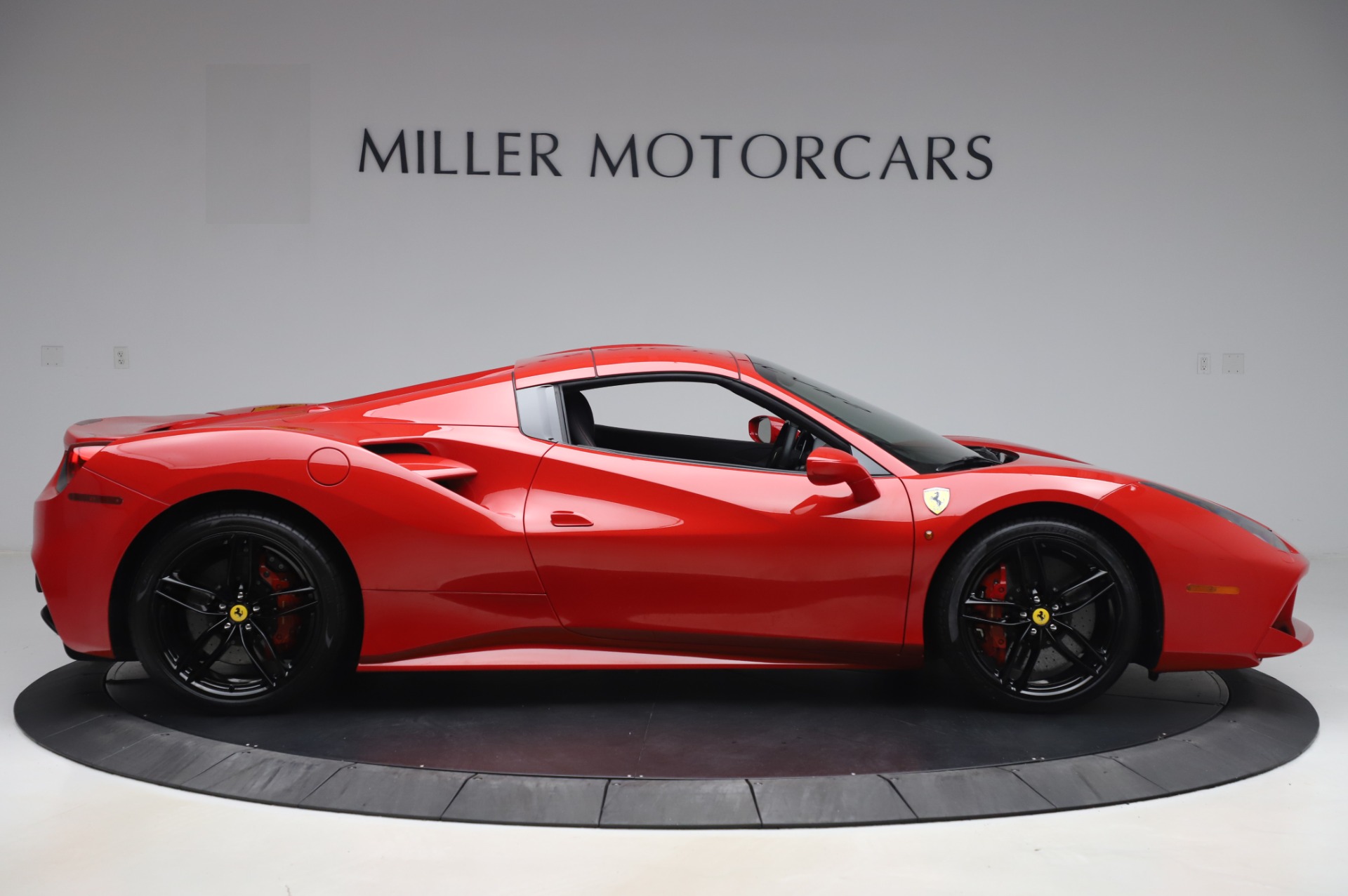 Used-2017-Ferrari-488-Spider
