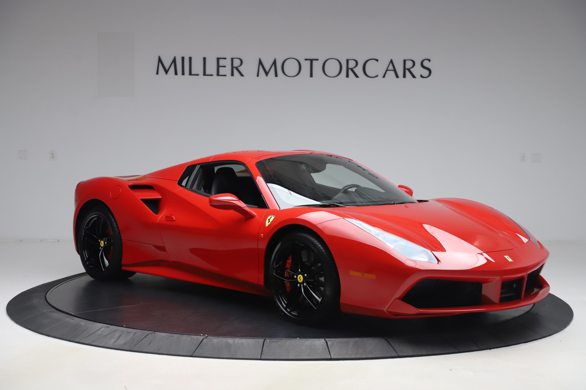 Used-2017-Ferrari-488-Spider