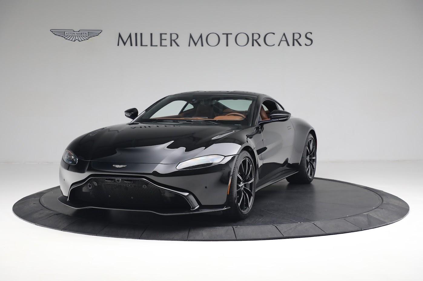 Used-2020-Aston-Martin-Vantage-Coupe
