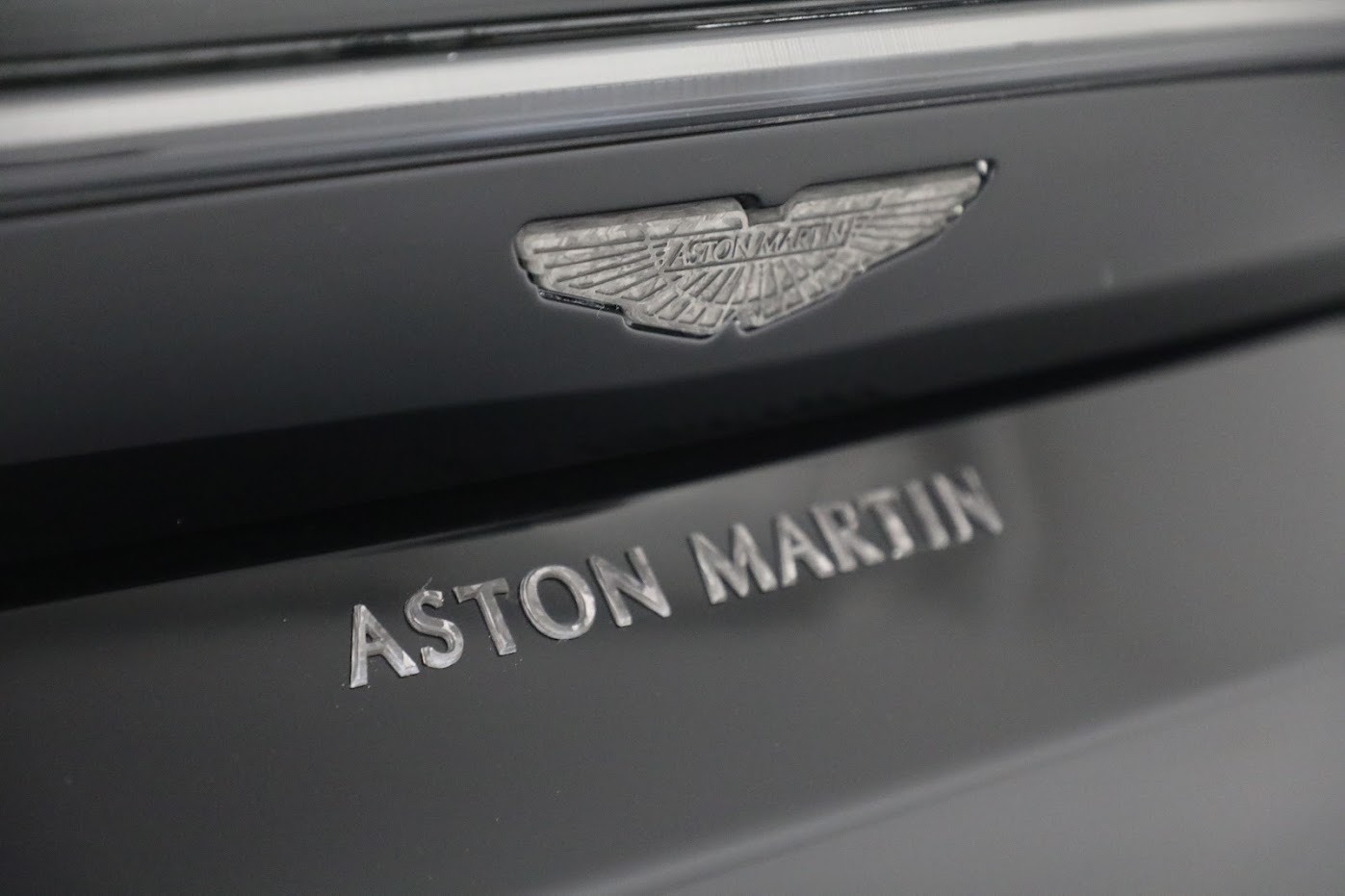 Used-2020-Aston-Martin-Vantage-Coupe