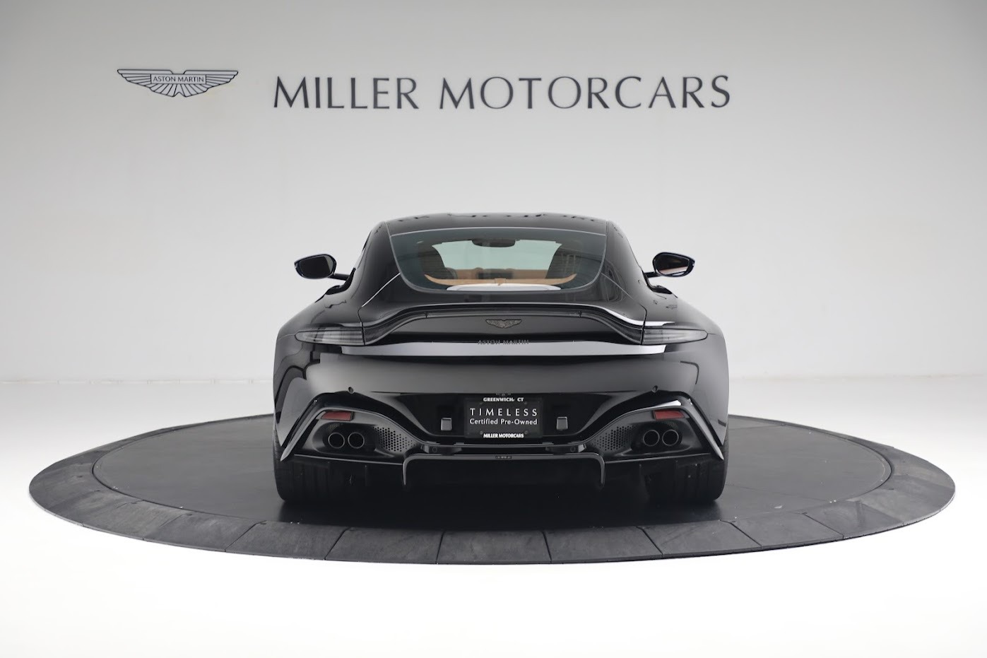 Used-2020-Aston-Martin-Vantage-Coupe