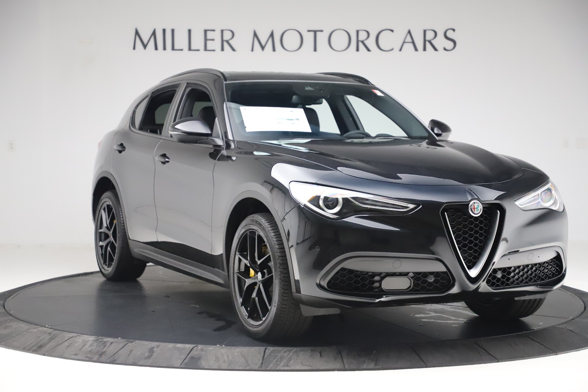 New-2019-Alfa-Romeo-Stelvio-Ti-Q4