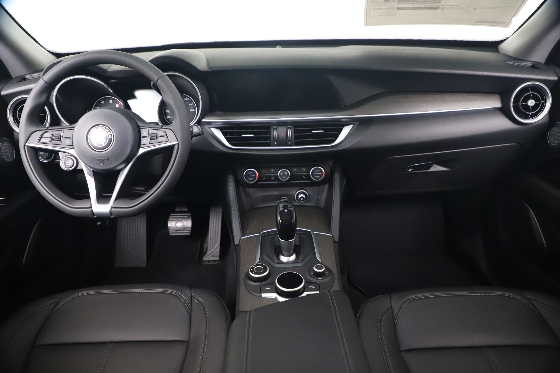 New-2019-Alfa-Romeo-Stelvio-Ti-Q4