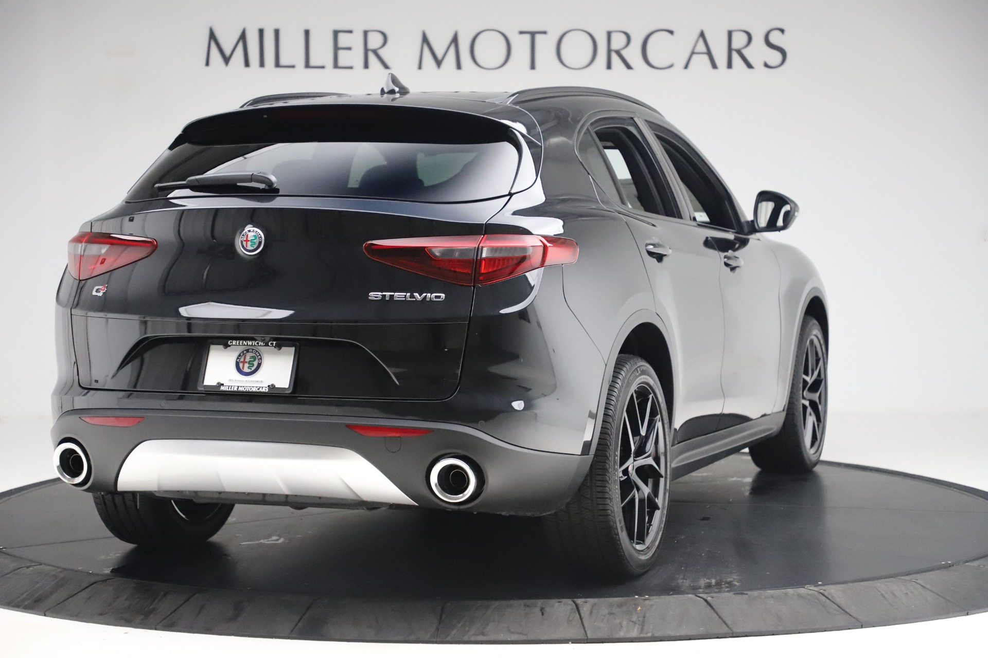New-2019-Alfa-Romeo-Stelvio-Ti-Q4