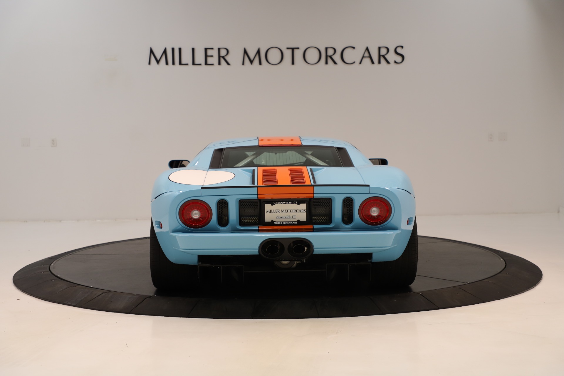 Used-2006-Ford-GT