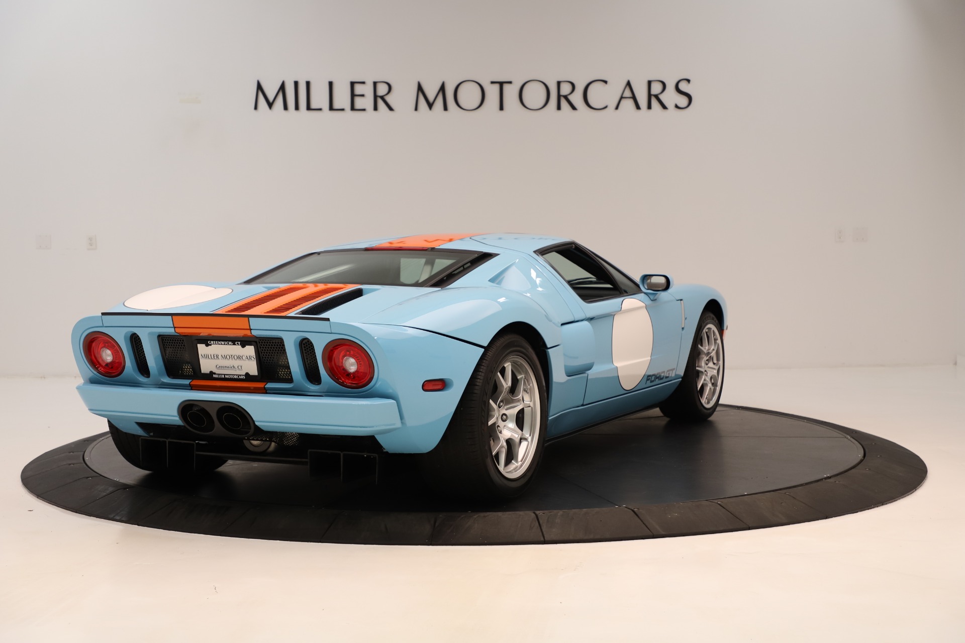 Used-2006-Ford-GT