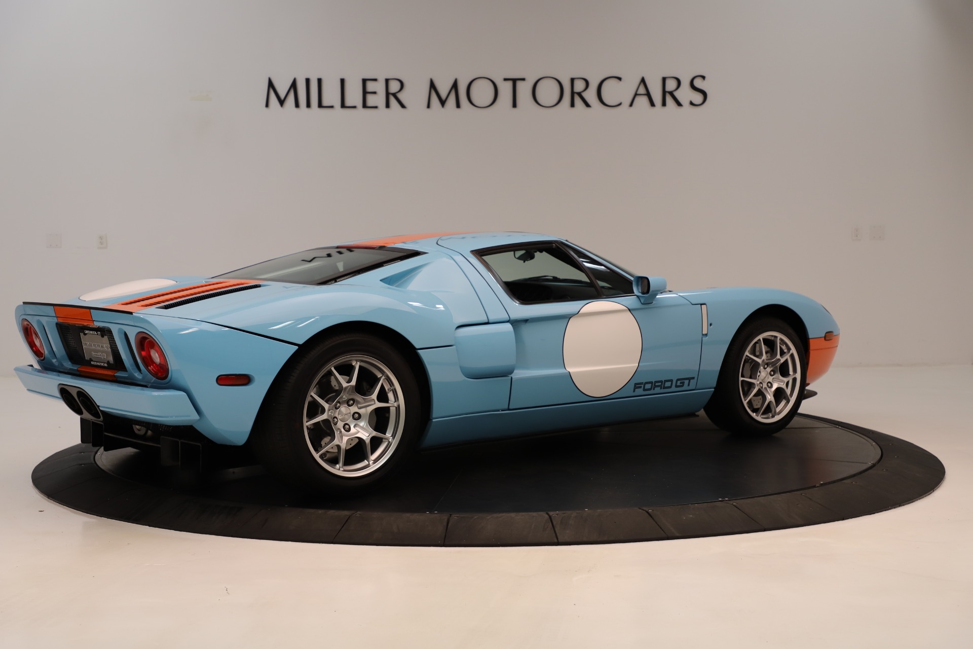 Used-2006-Ford-GT