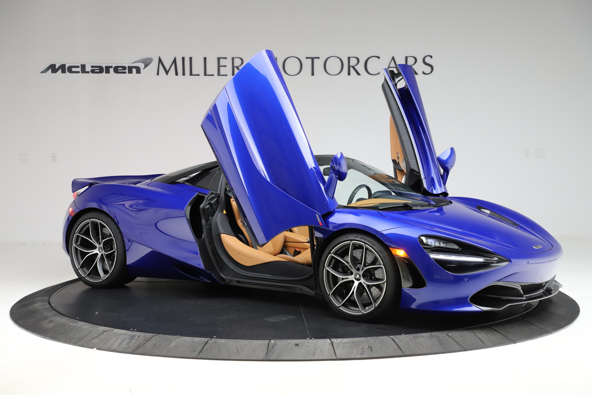 New-2020-McLaren-720S-Spider-Luxury