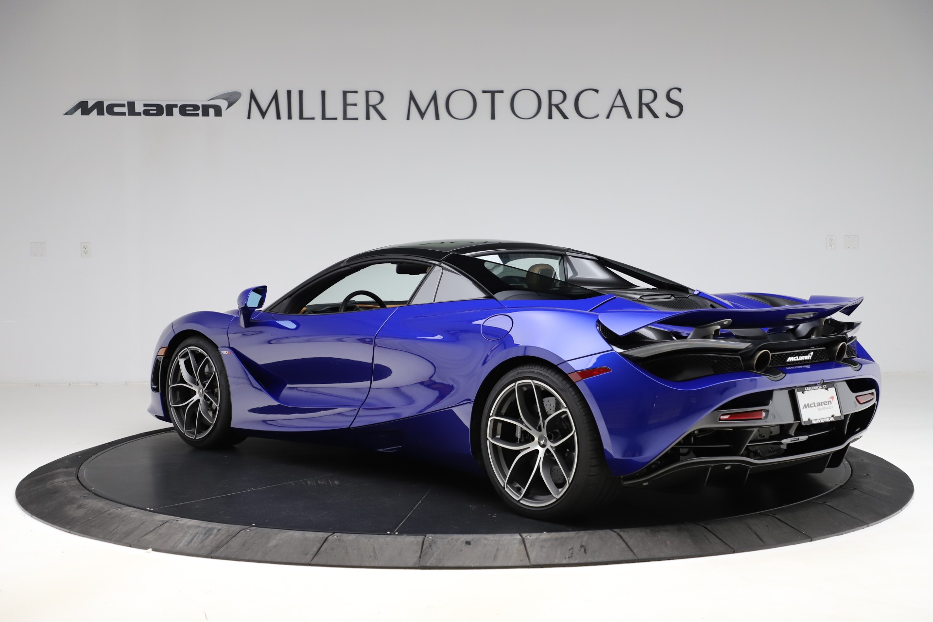New-2020-McLaren-720S-Spider-Luxury