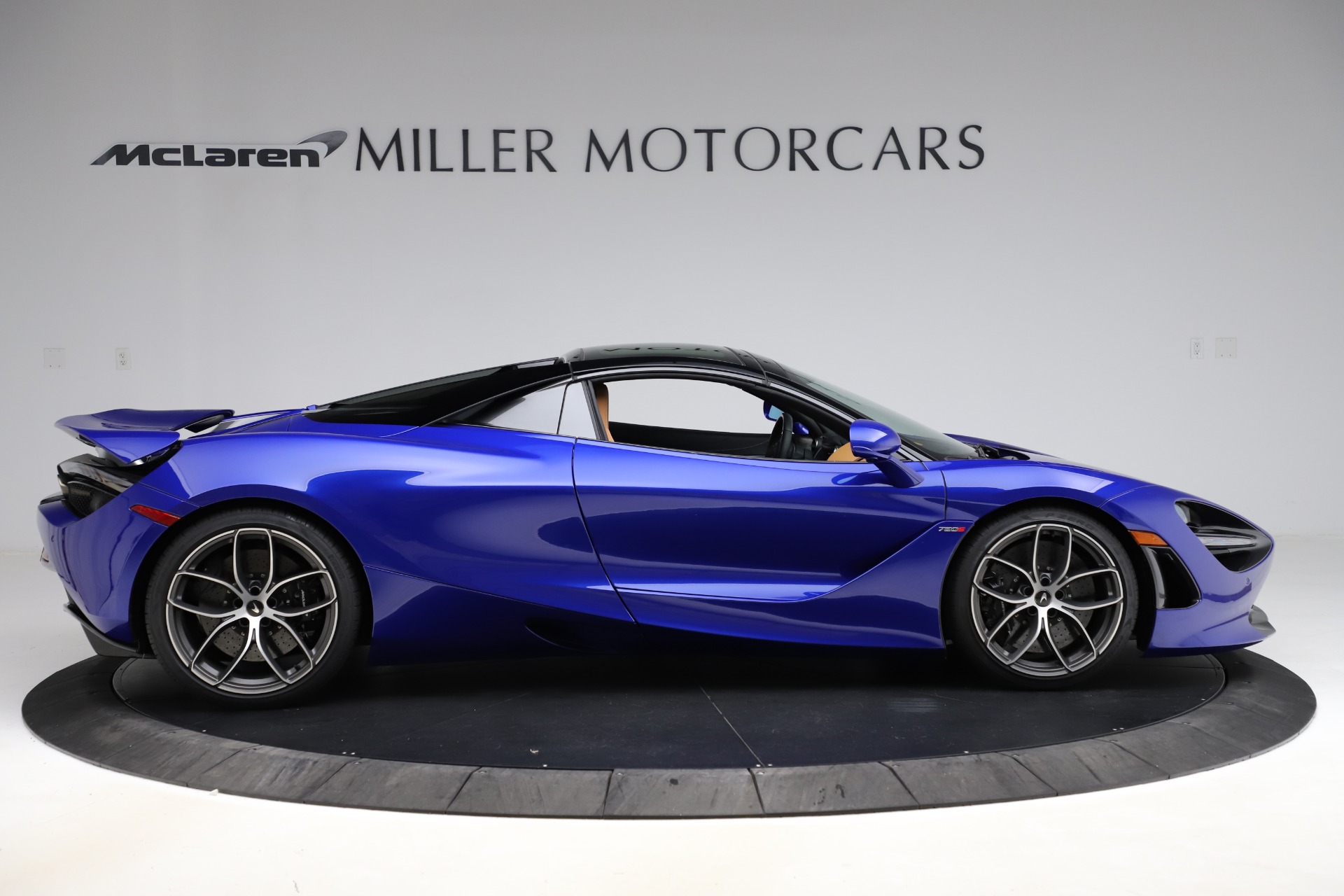 New-2020-McLaren-720S-Spider-Luxury