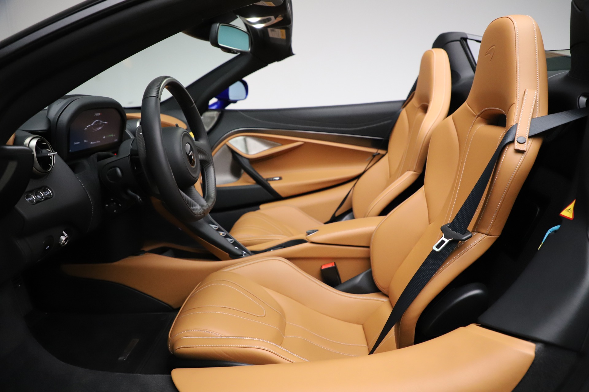 New-2020-McLaren-720S-Spider-Luxury