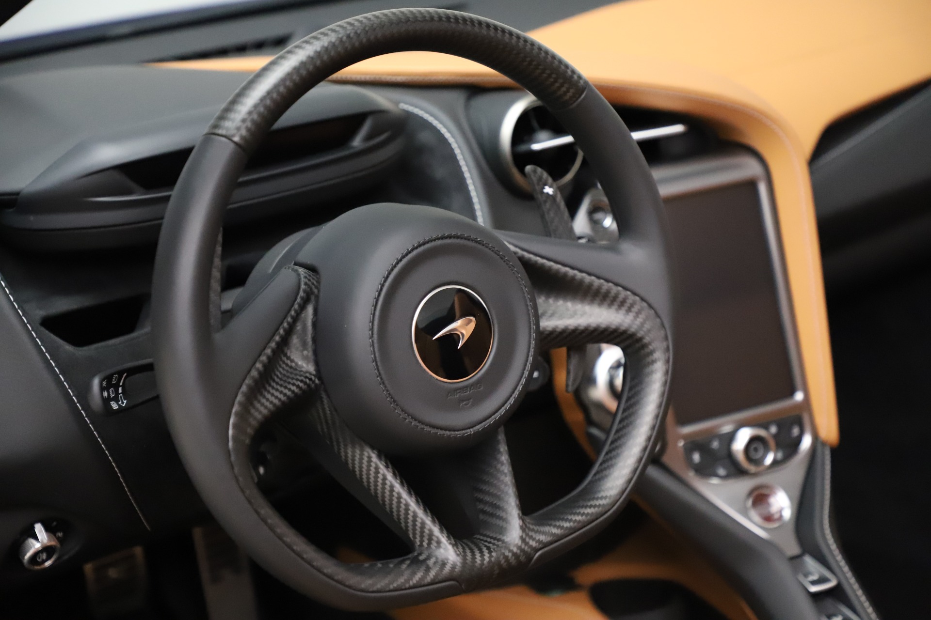 New-2020-McLaren-720S-Spider-Luxury