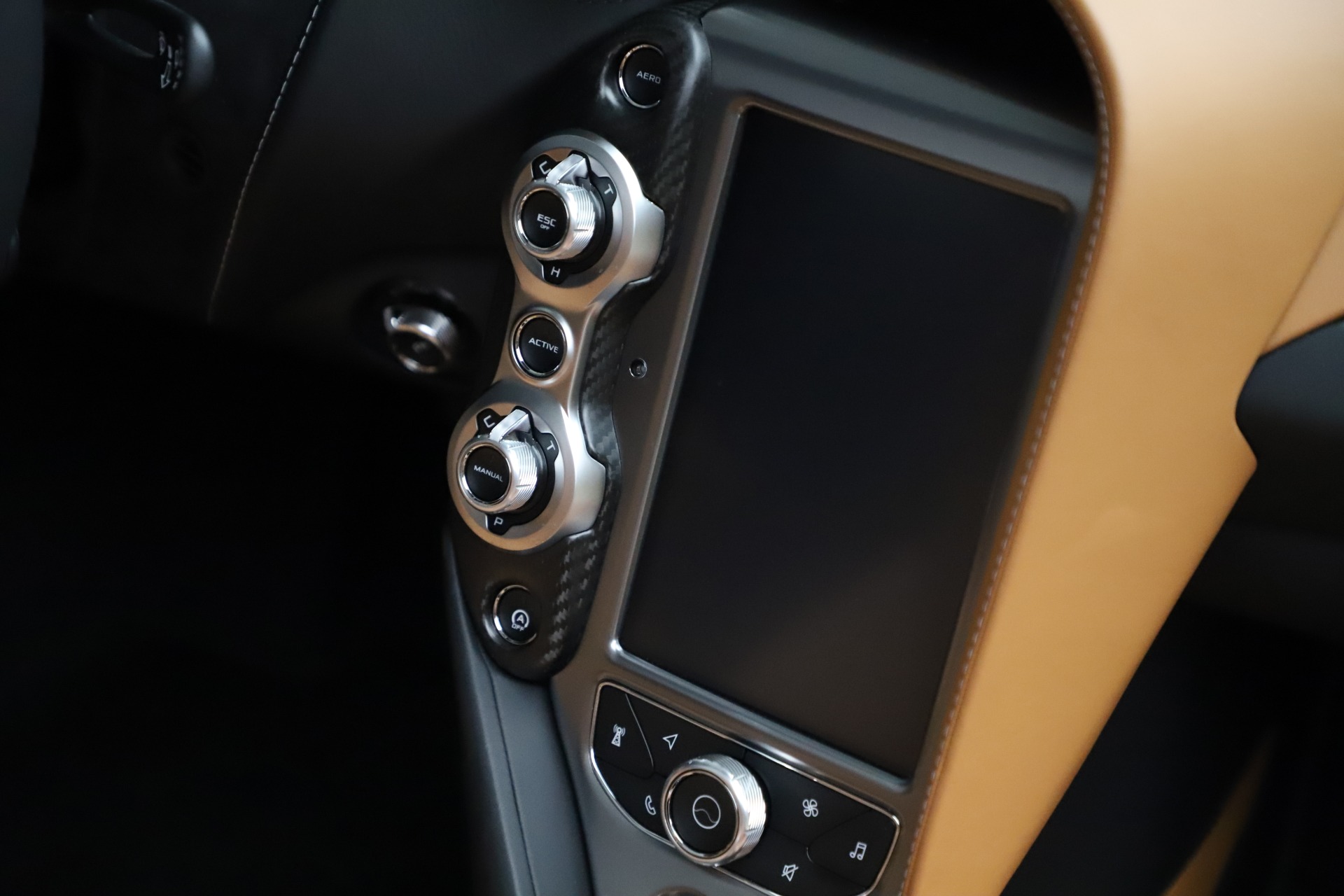 New-2020-McLaren-720S-Spider-Luxury