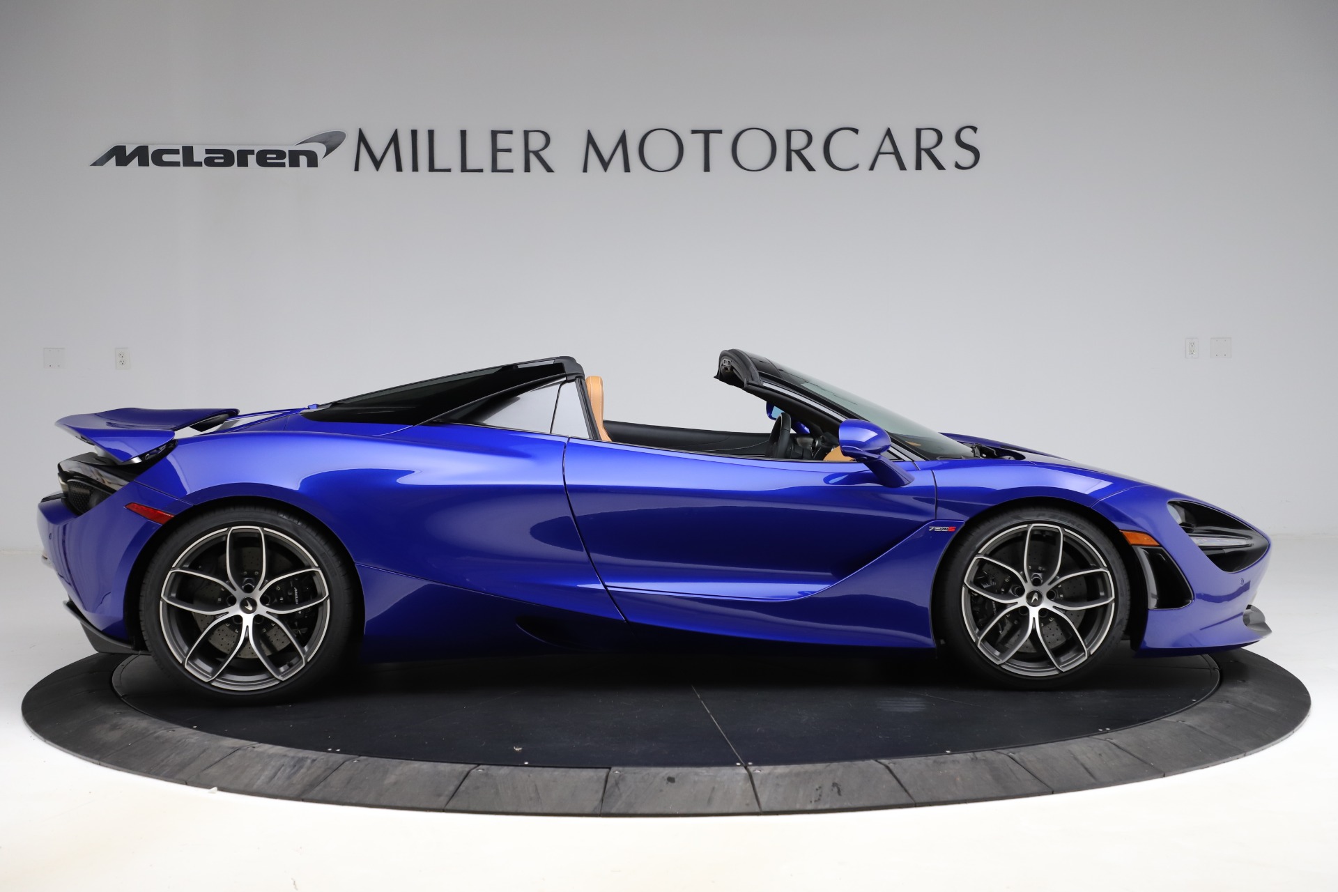 New-2020-McLaren-720S-Spider-Luxury