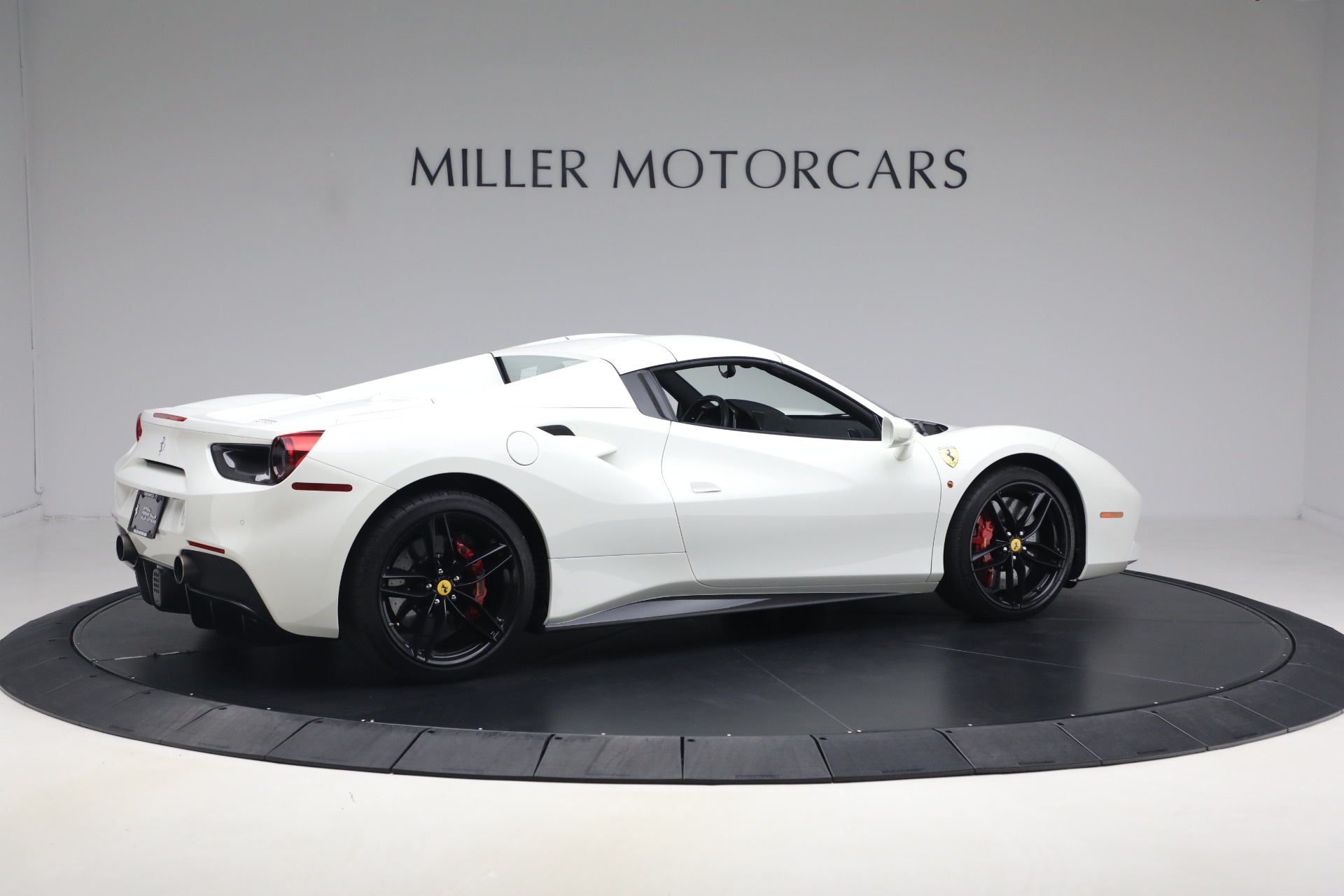 Used-2016-Ferrari-488-Spider