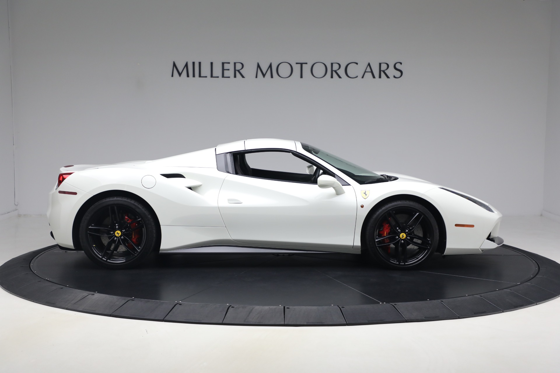 Used-2016-Ferrari-488-Spider