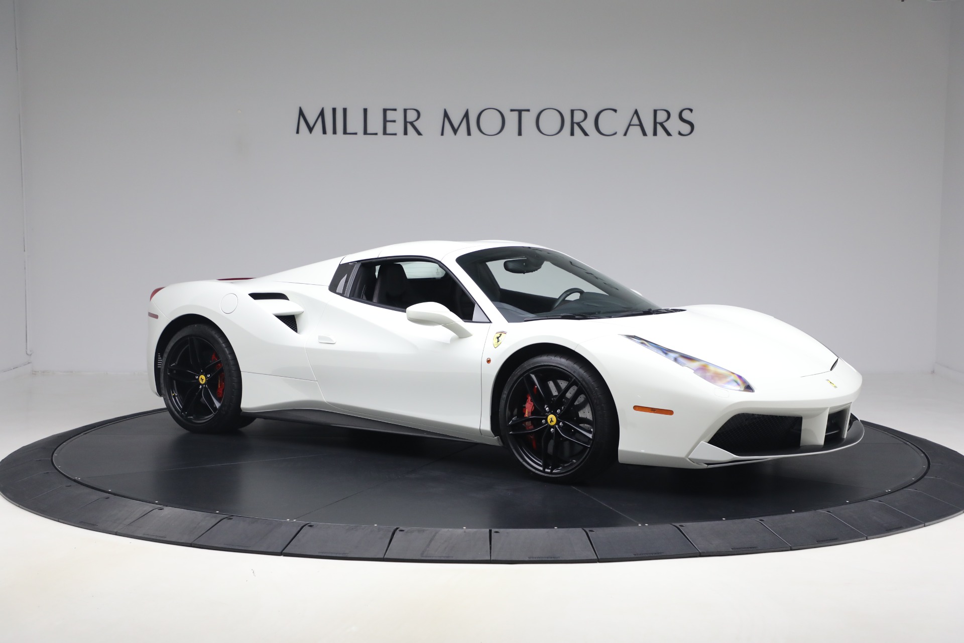 Used-2016-Ferrari-488-Spider