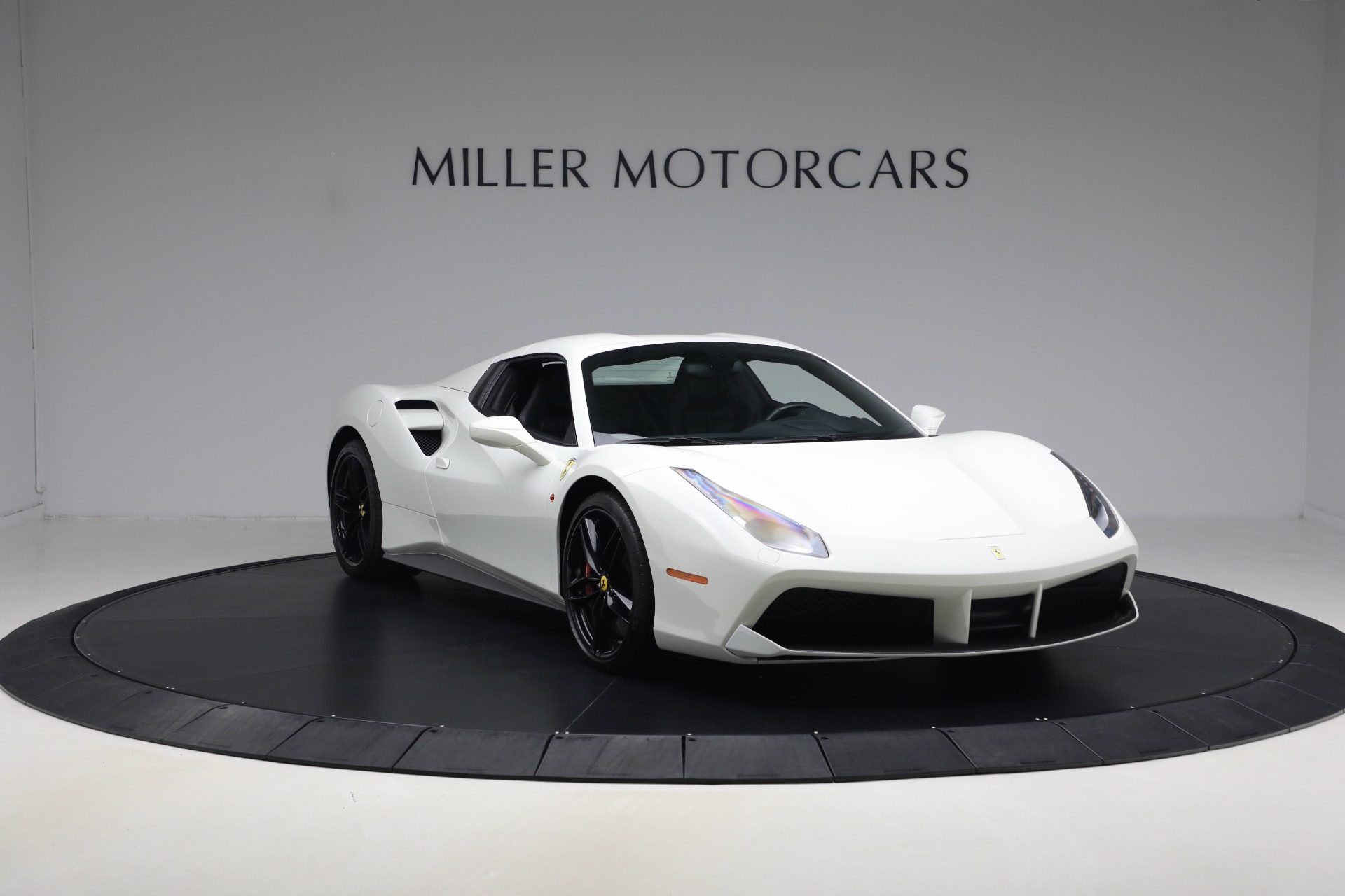 Used-2016-Ferrari-488-Spider