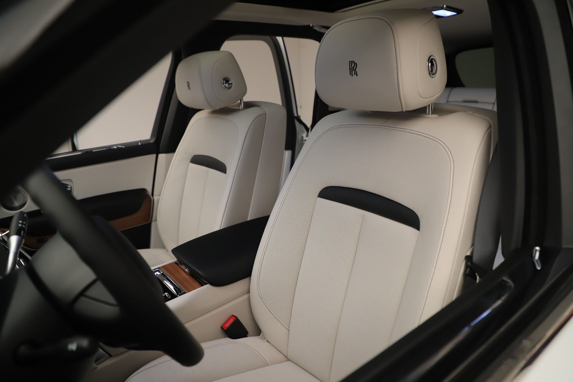 New-2019-Rolls-Royce-Cullinan