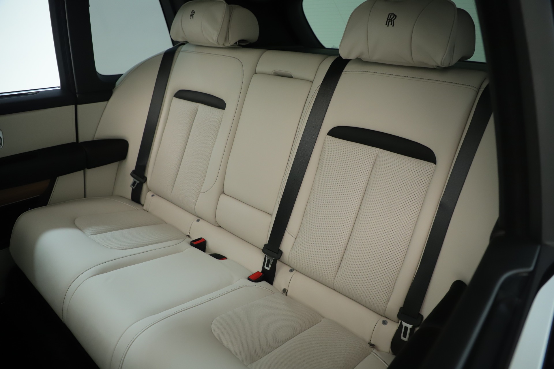 New-2019-Rolls-Royce-Cullinan