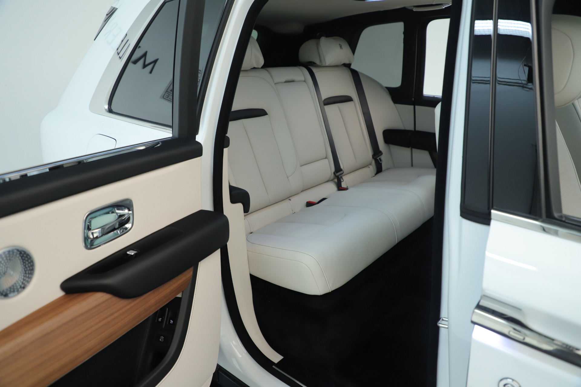 New-2019-Rolls-Royce-Cullinan