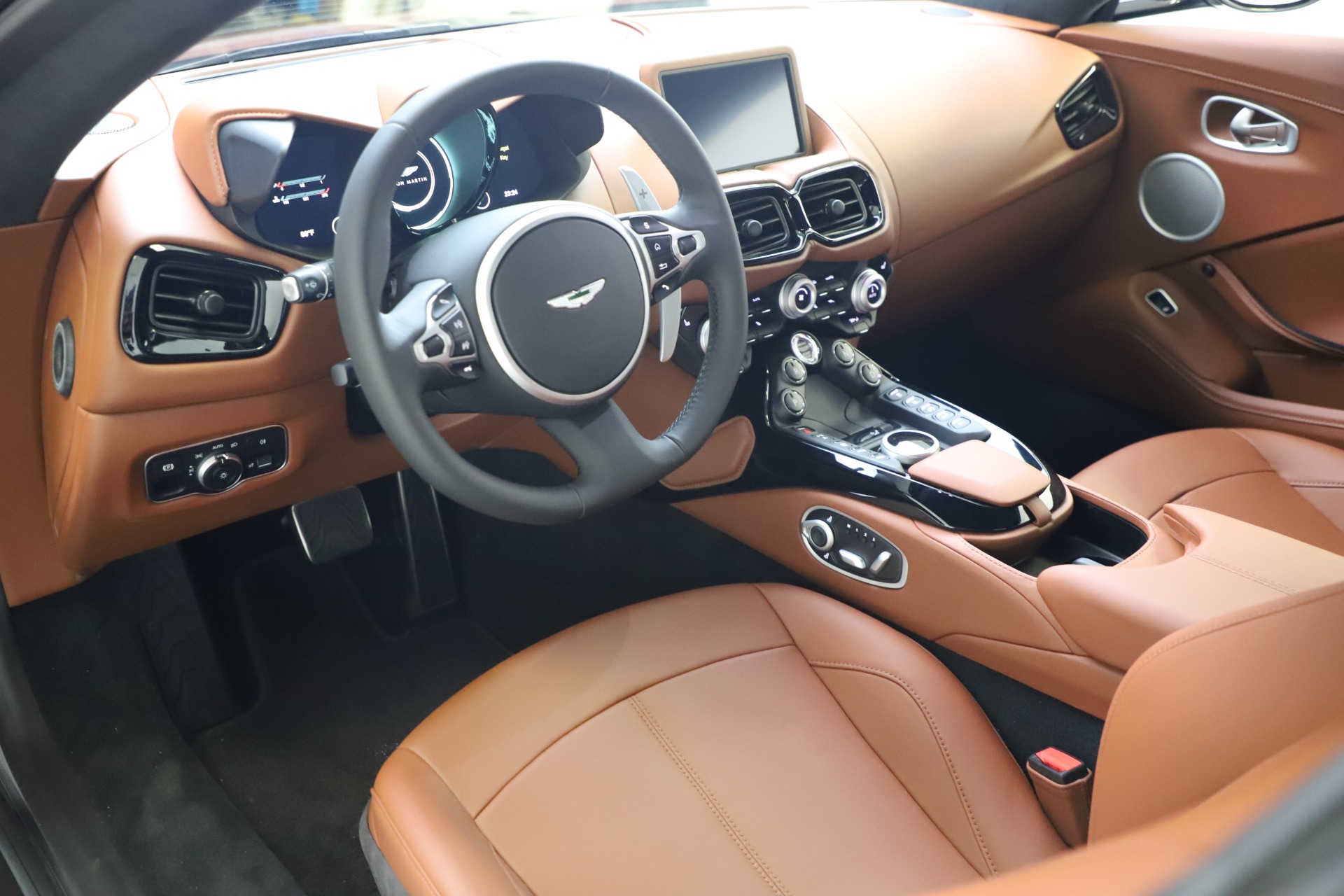 New-2020-Aston-Martin-Vantage-Coupe