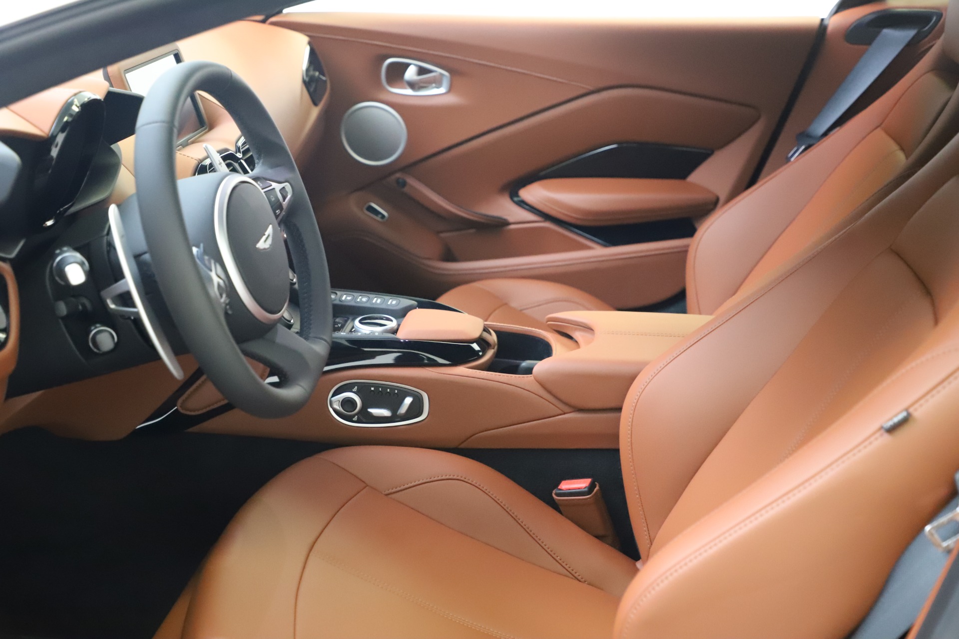 New-2020-Aston-Martin-Vantage-Coupe