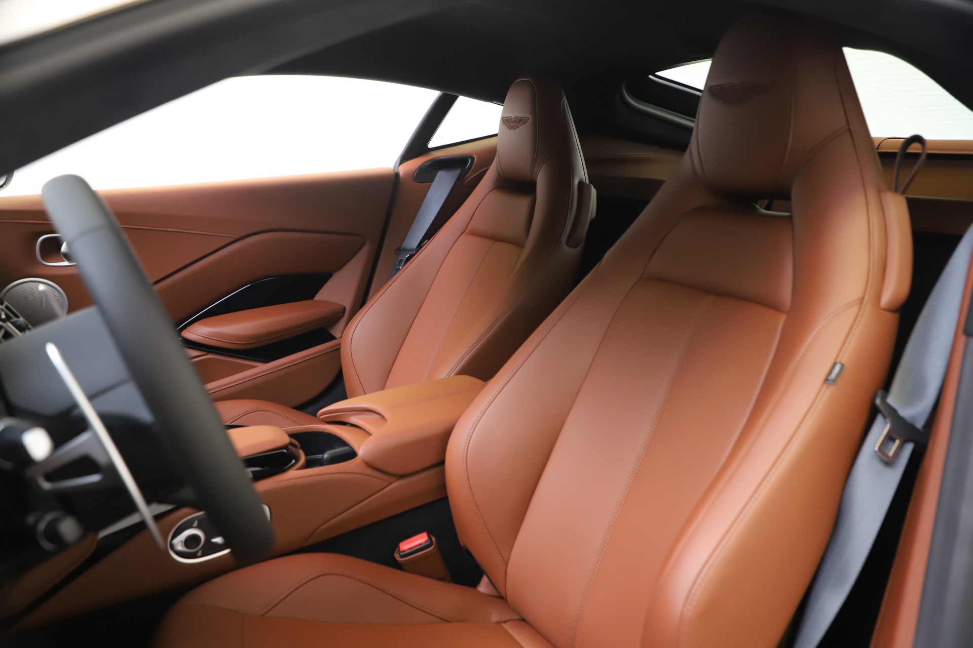 New-2020-Aston-Martin-Vantage-Coupe