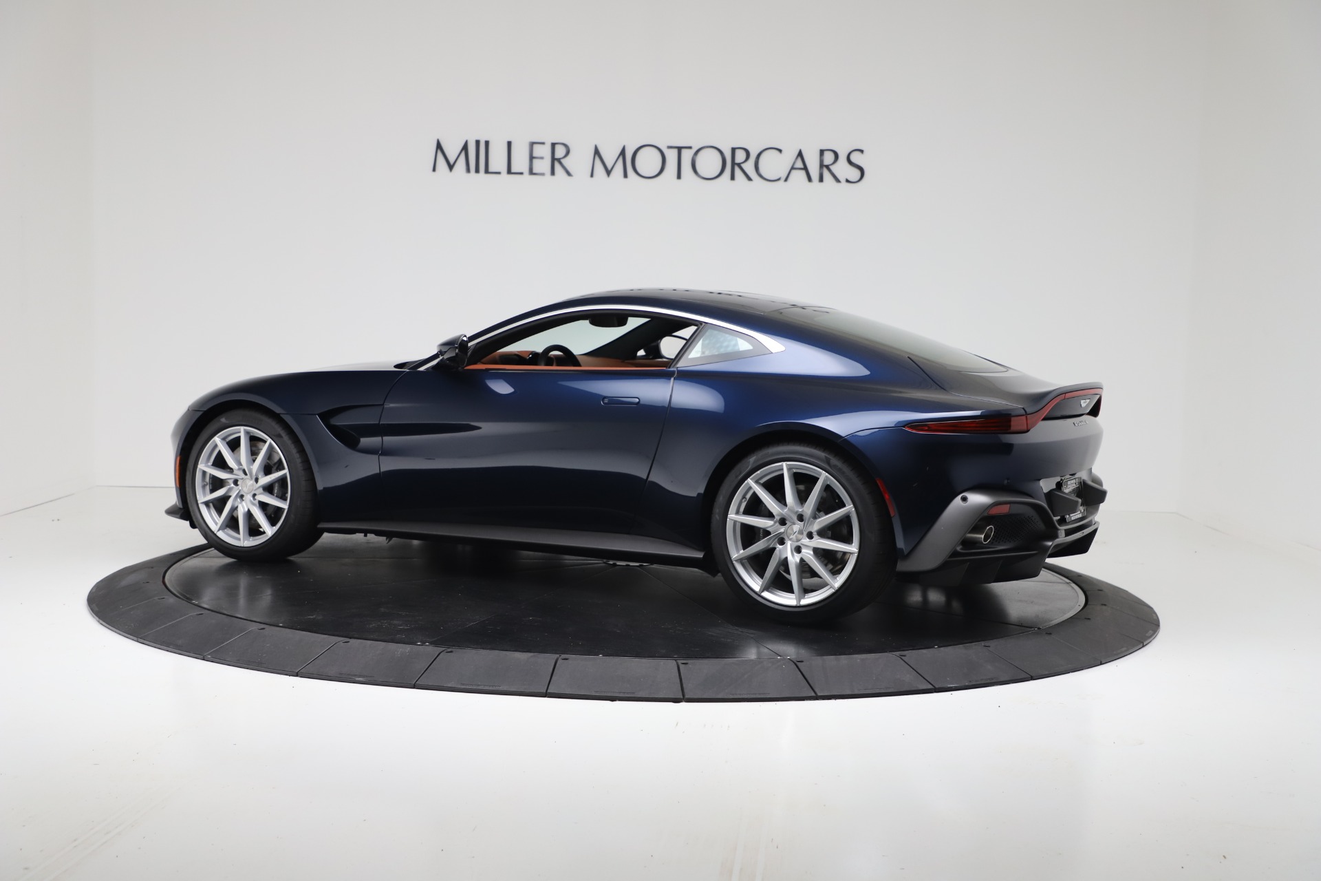 New-2020-Aston-Martin-Vantage-Coupe