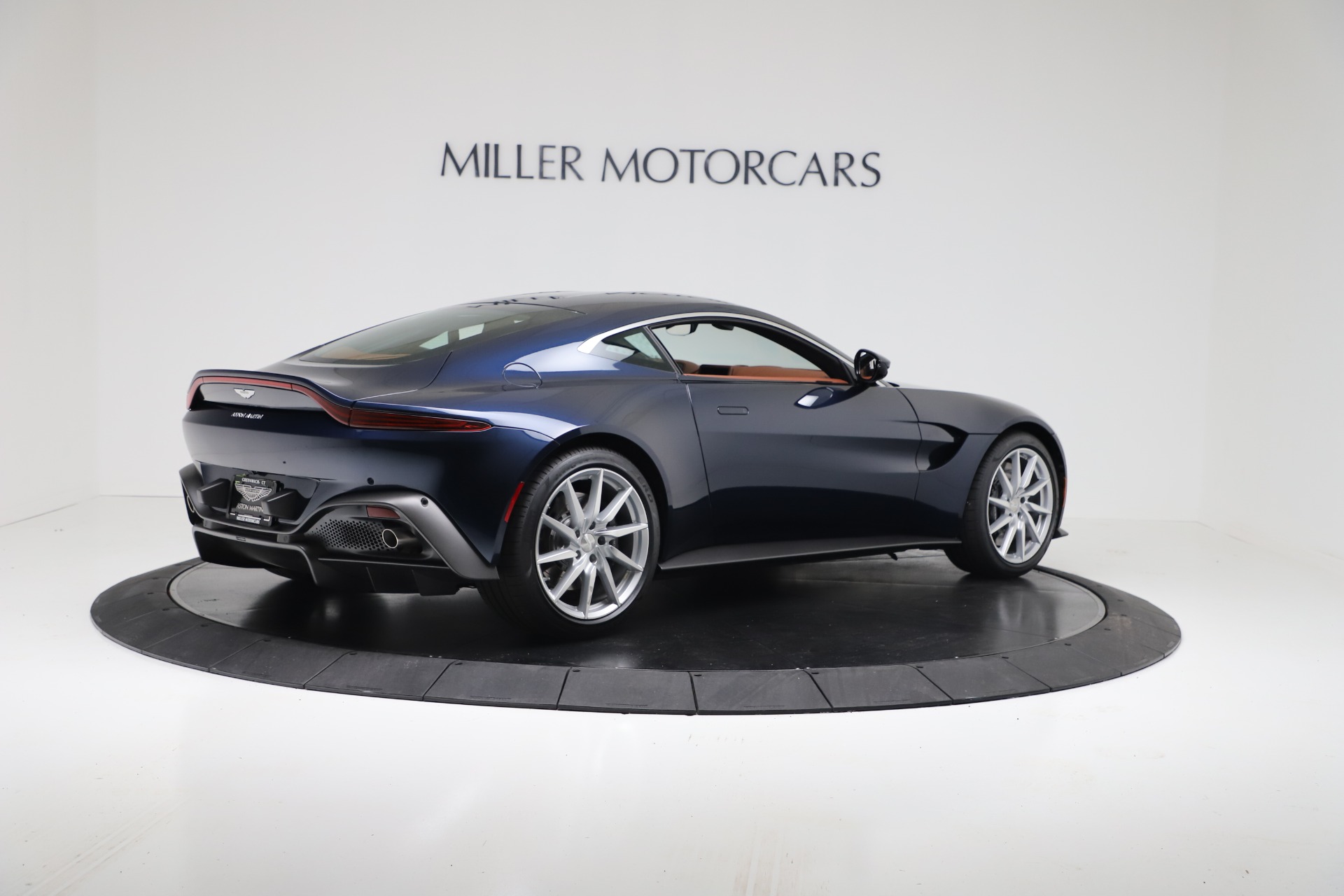 New-2020-Aston-Martin-Vantage-Coupe