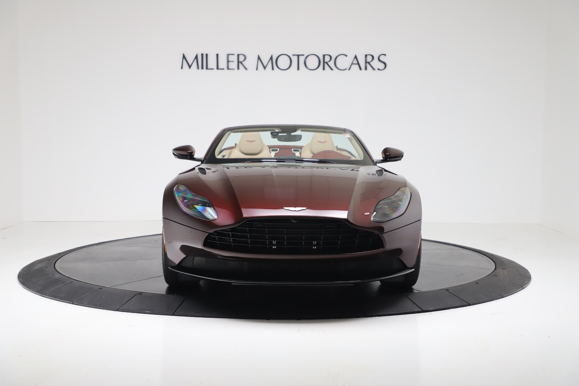Used-2020-Aston-Martin-DB11-Volante