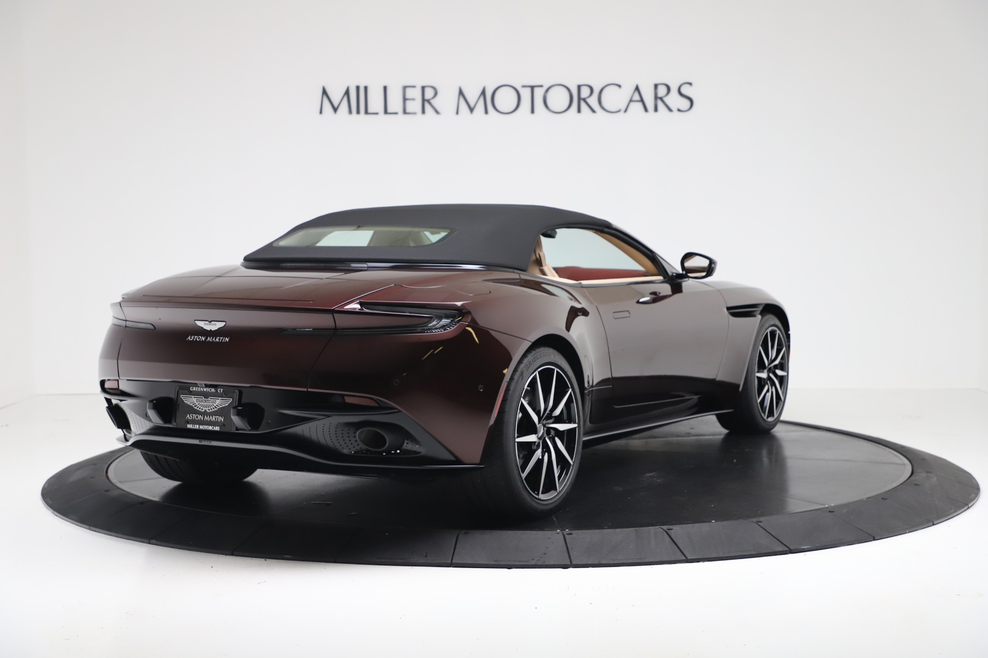 Used-2020-Aston-Martin-DB11-Volante