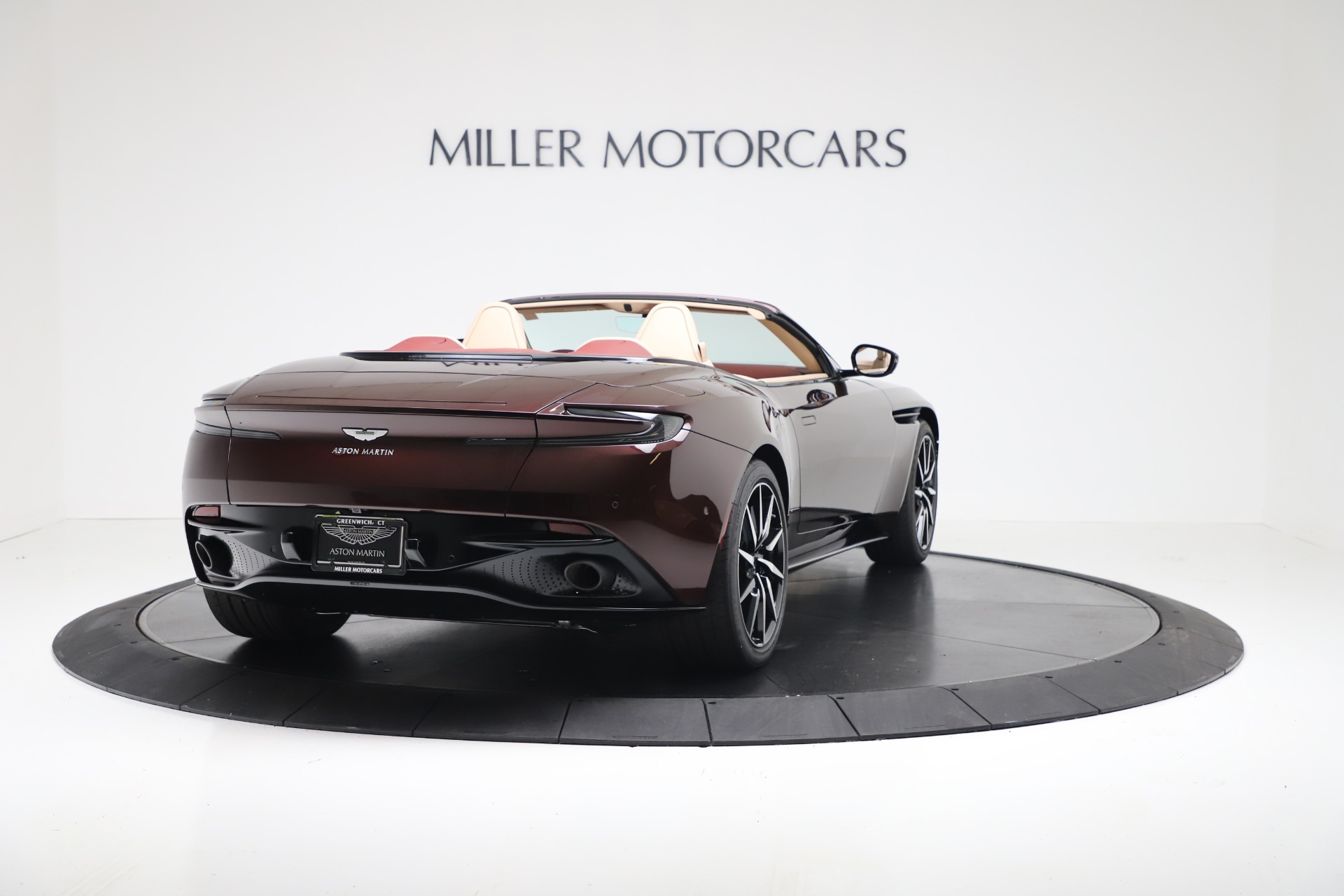 Used-2020-Aston-Martin-DB11-Volante