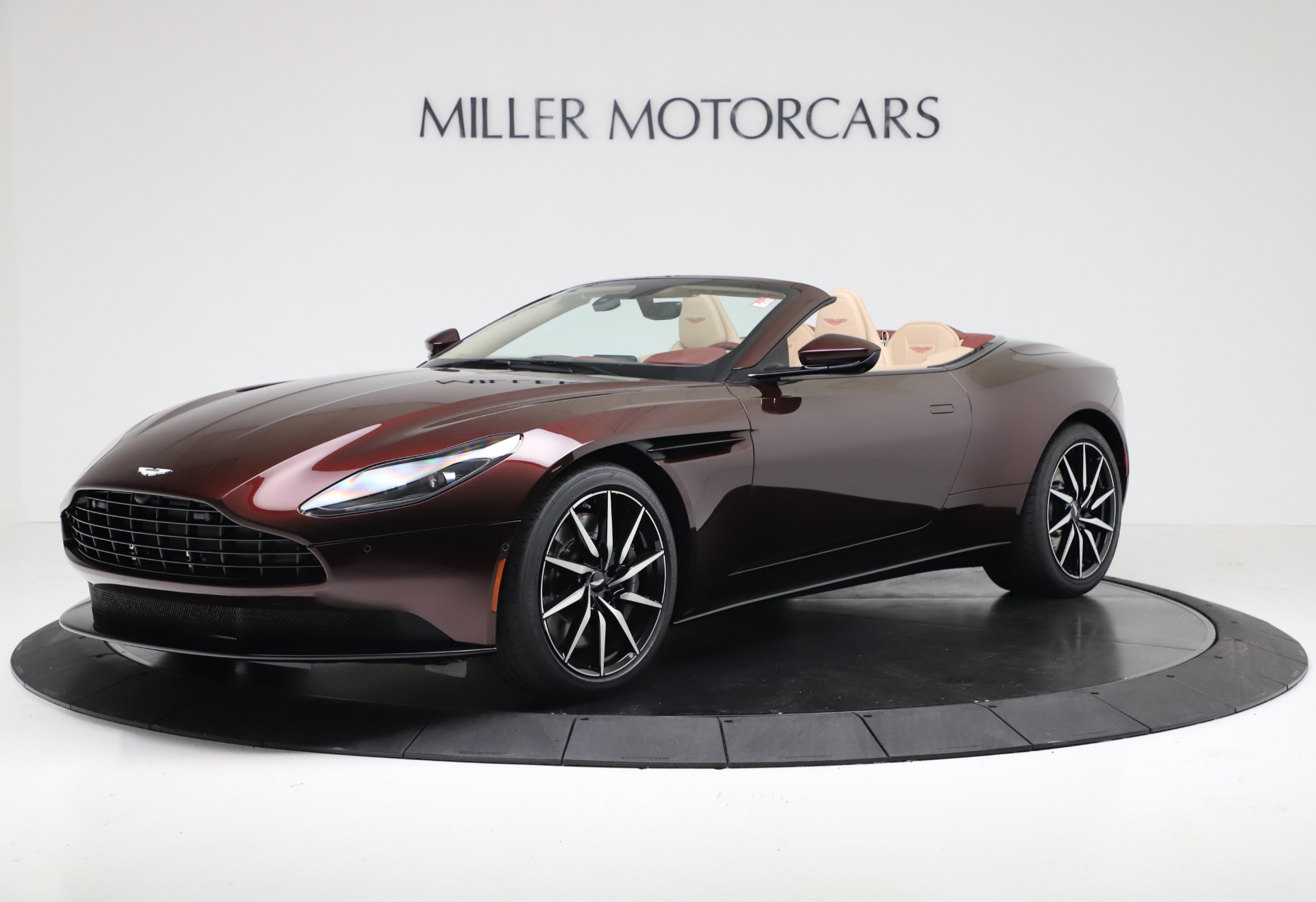 Used-2020-Aston-Martin-DB11-Volante