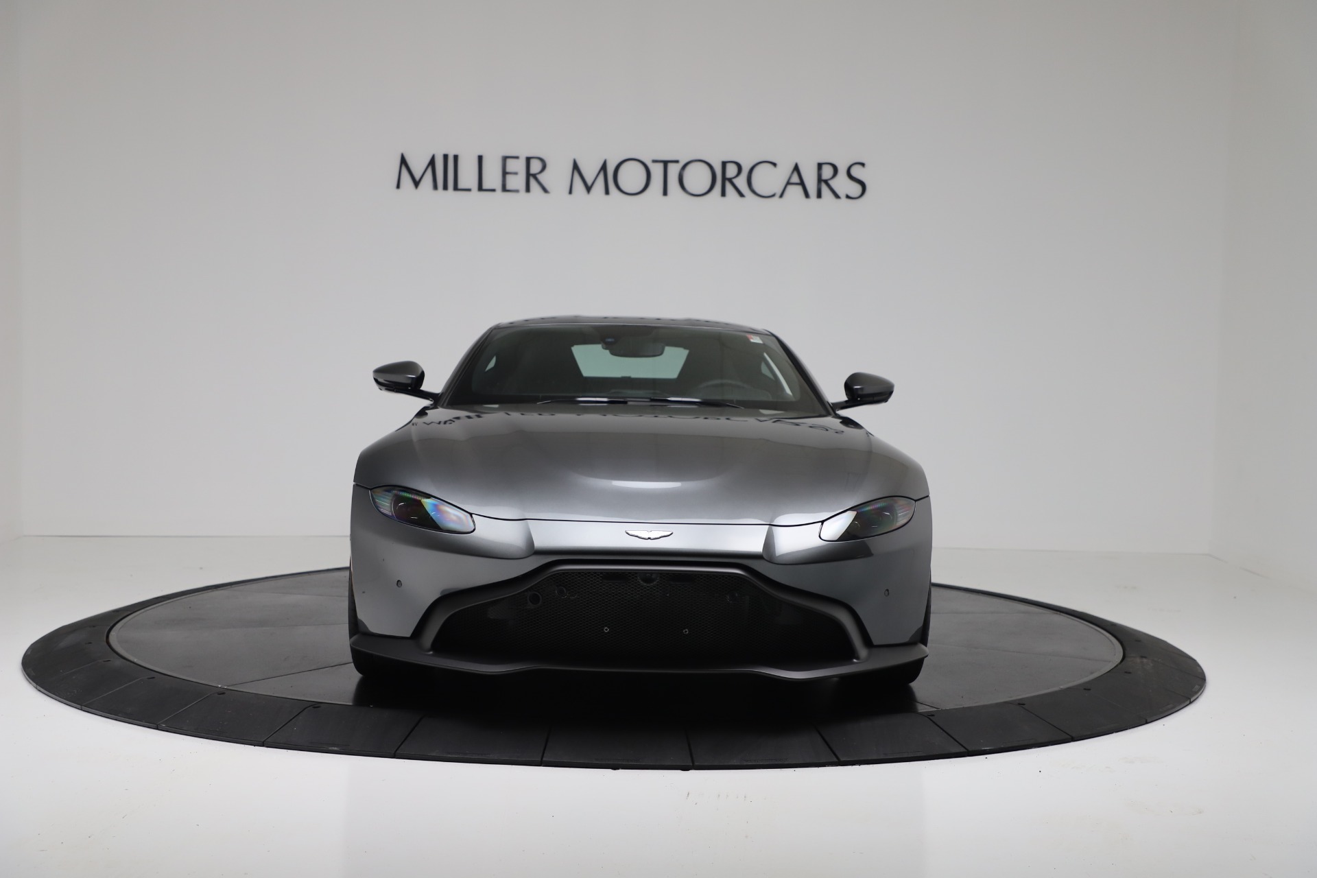 Used-2020-Aston-Martin-Vantage-Coupe