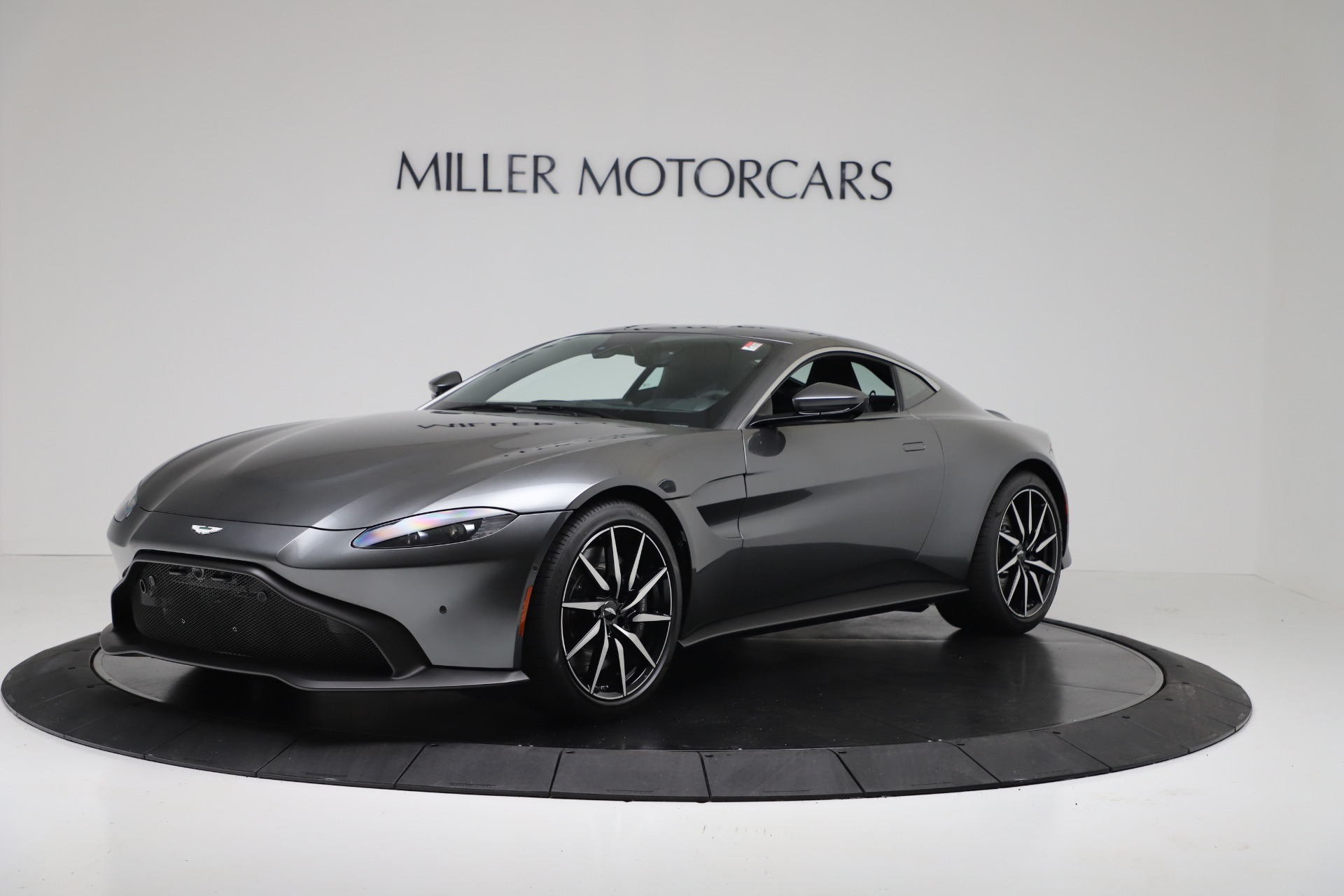 Used-2020-Aston-Martin-Vantage-Coupe
