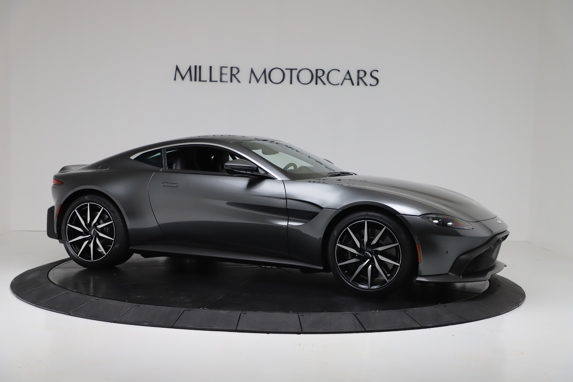 Used-2020-Aston-Martin-Vantage-Coupe