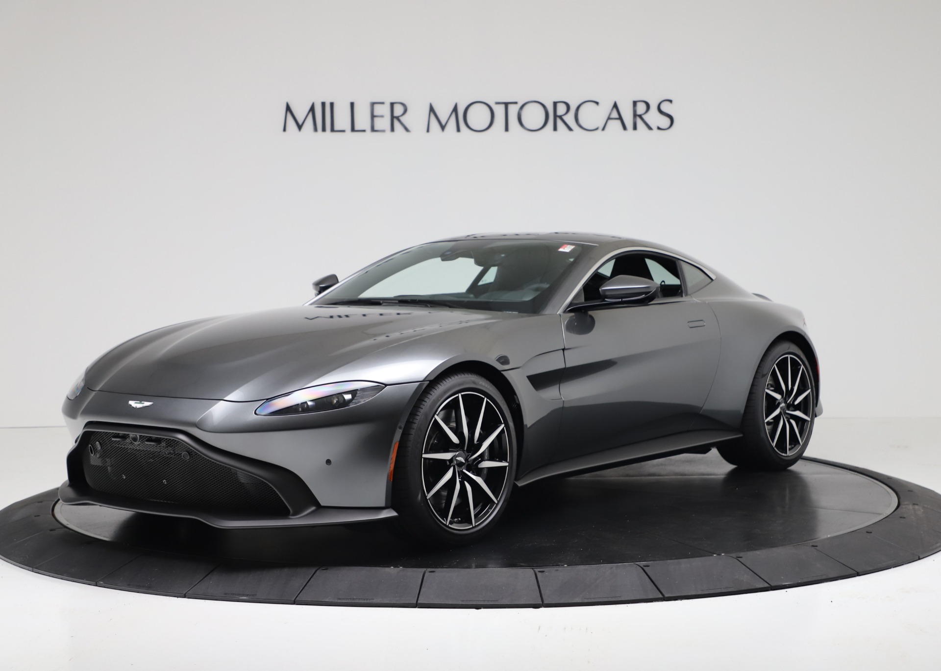 Used-2020-Aston-Martin-Vantage-Coupe