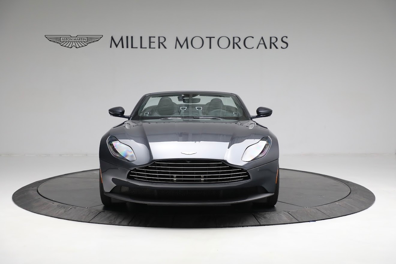 Used-2019-Aston-Martin-DB11-Volante