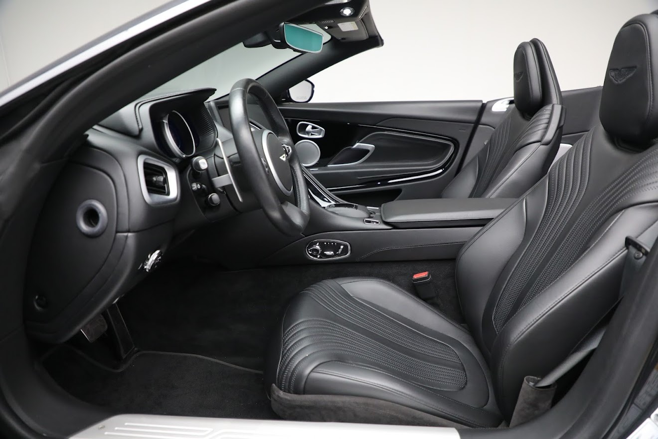 Used-2019-Aston-Martin-DB11-Volante