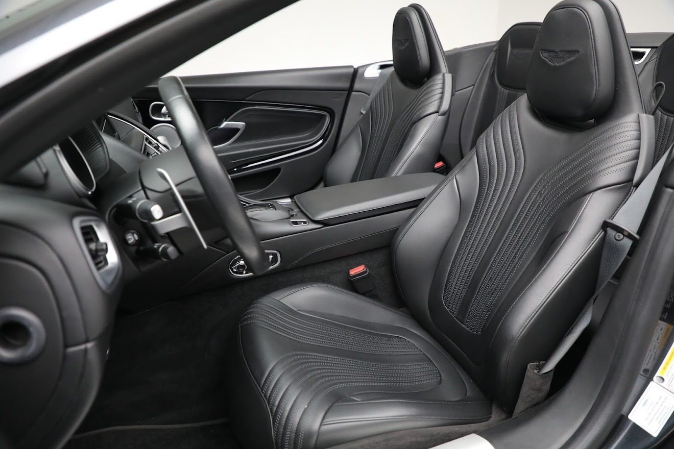 Used-2019-Aston-Martin-DB11-Volante