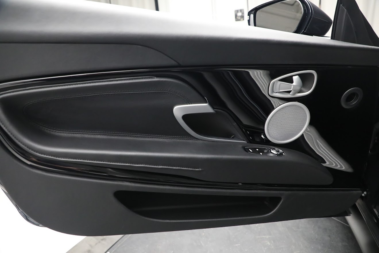 Used-2019-Aston-Martin-DB11-Volante