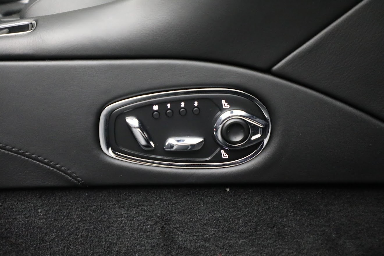 Used-2019-Aston-Martin-DB11-Volante